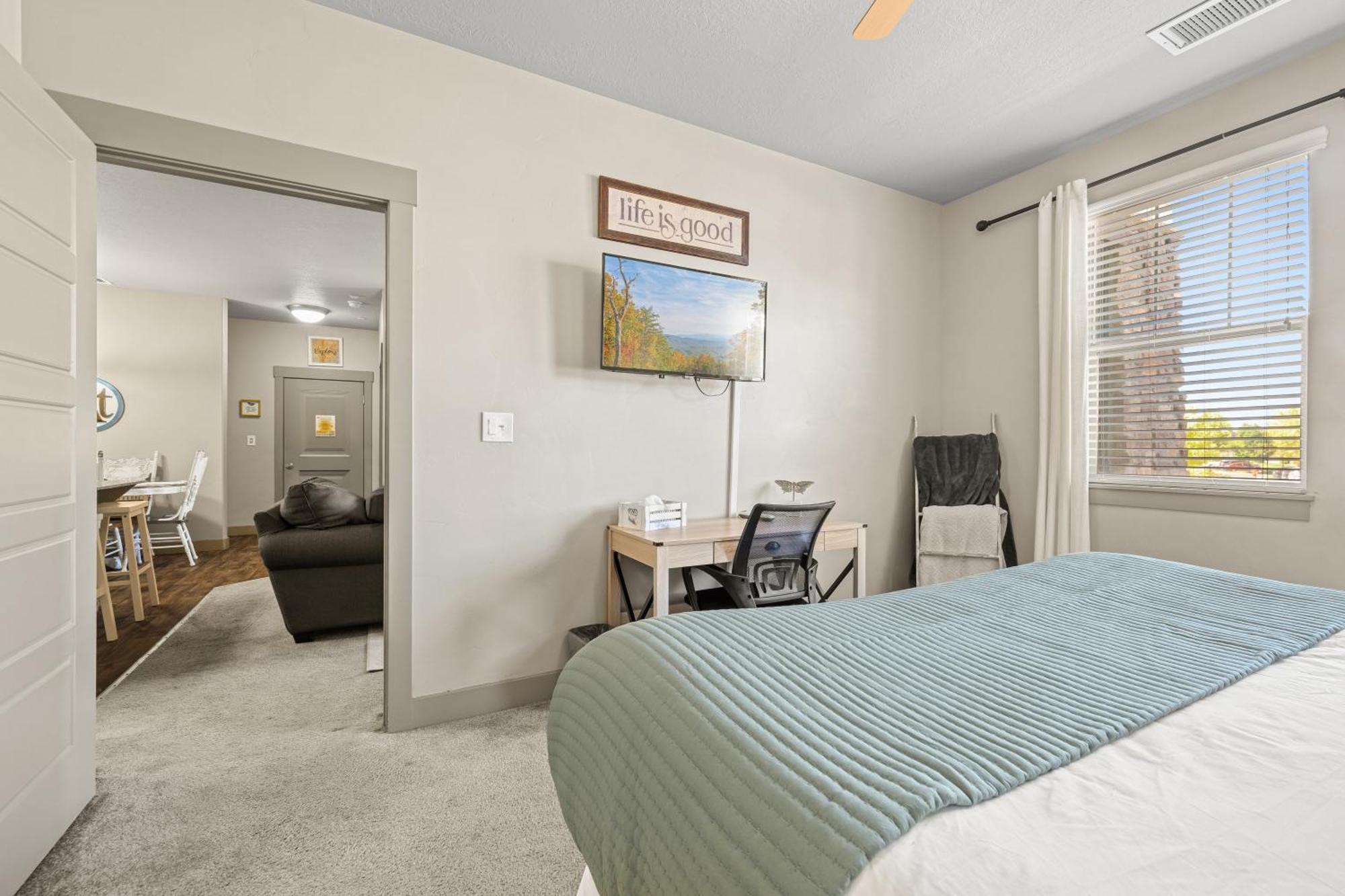 Butterfly Themed Kings Apartment With Private Garage & Access To Lux Hot Tub, Bbq & Gym South Jordan Εξωτερικό φωτογραφία